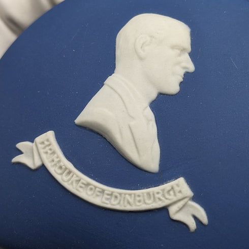 1977 Wedgwood Queen Elizabeth Jubilee Candy Box Pair Royal Blue